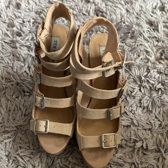 Steve Madden Nude heels - Picture 4 of 6